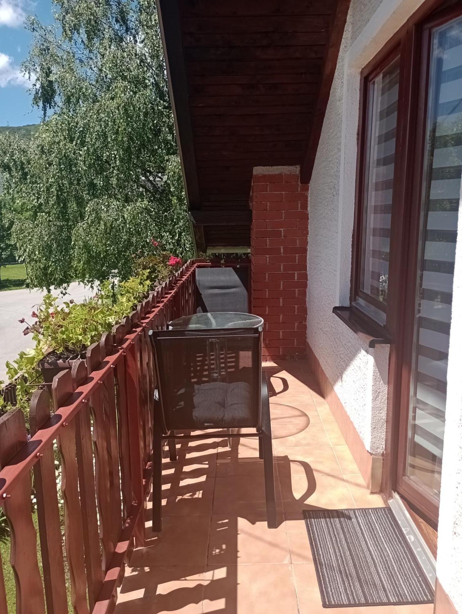 Holiday Home Nena Korenica Buitenkant foto